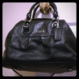 COACH ASHLEY 2 WAY SHOULDER/HAND BAG.